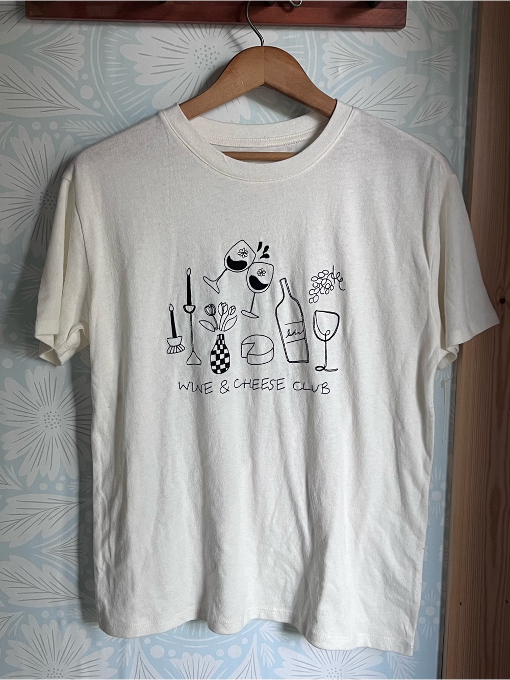 3/$80🌈 — BNWT Z Supply Wine & Cheese Club Graphic Tee - S